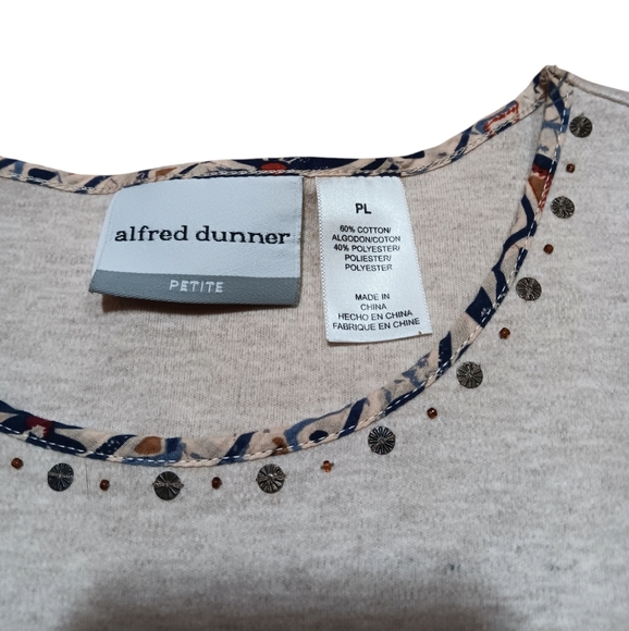 ALFRED DUNNER WOMEN'S SIZE LARGE PETIT FLOWER PRINT PULLOVER BLOUSE. - Picture 2 of 6